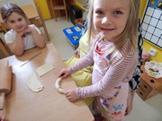 Pečeme ve školce - od zrníčka po rohlík